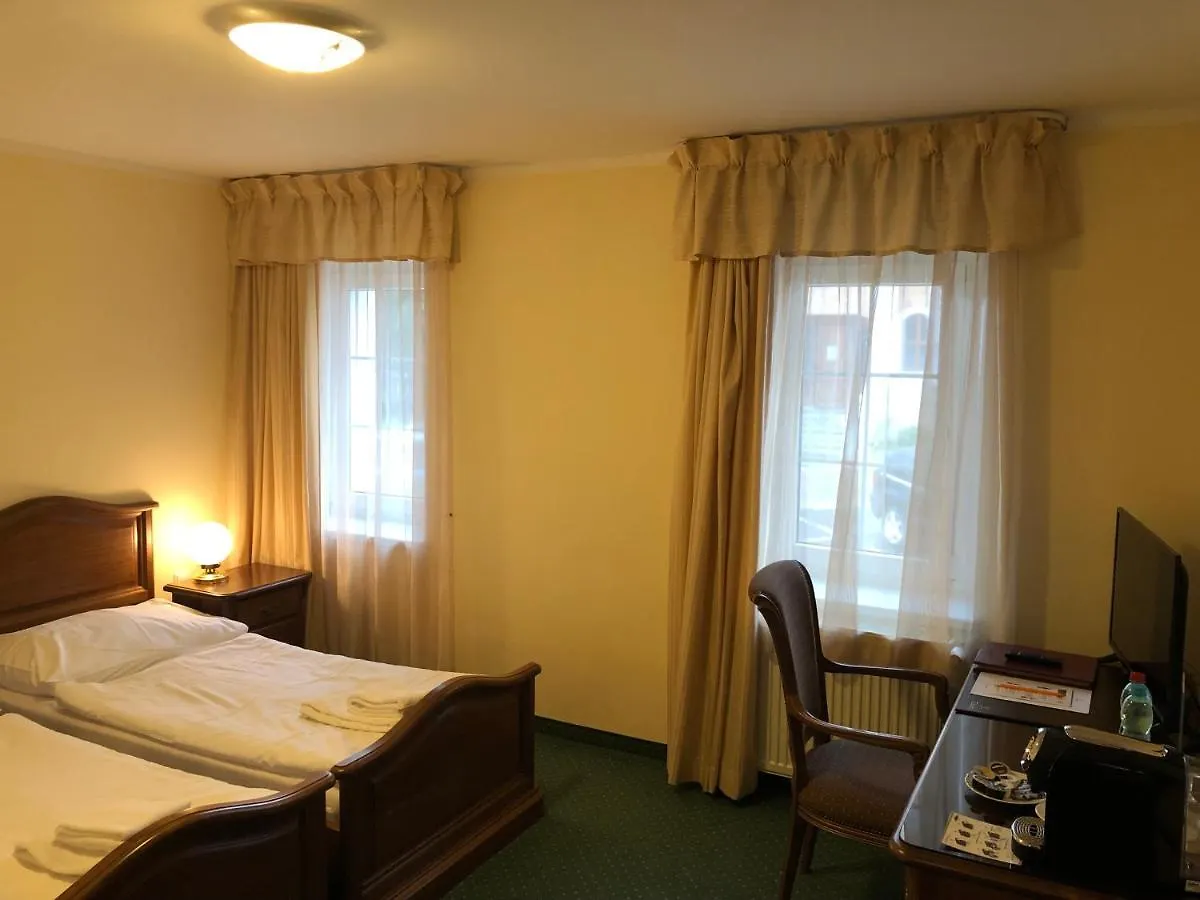 Hotel U Zámečku Cihelny Karlovy Vary 3*,  República Checa